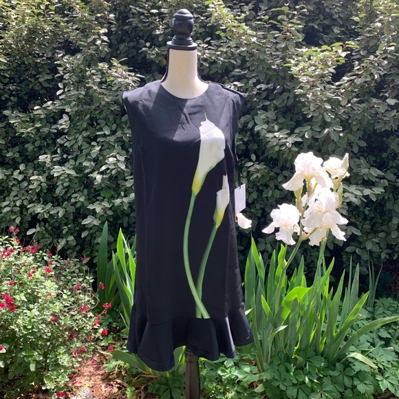 Victoria Beckham Dresses & Skirts - NWT Victoria Beckham Black Dress With Calla Lily!